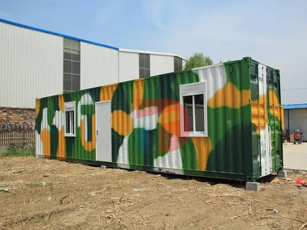 Casa del contenedor de envío con diferentes colores 2