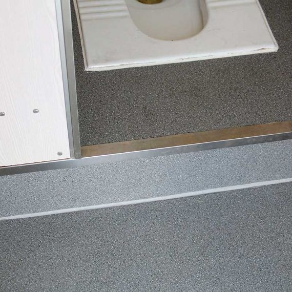 Fertige öffentliche Toilette mit Flatpack-Containerhaus - FPCH013